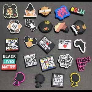 7 pc Croc charms/jibbitz